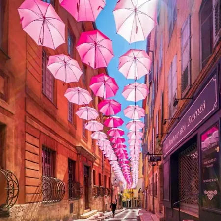 Apartment Cozy Centre Avec Parking Grasse